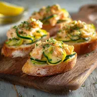 Bruschettas aux Courgettes et au Saumon Recette Chic et Rapide